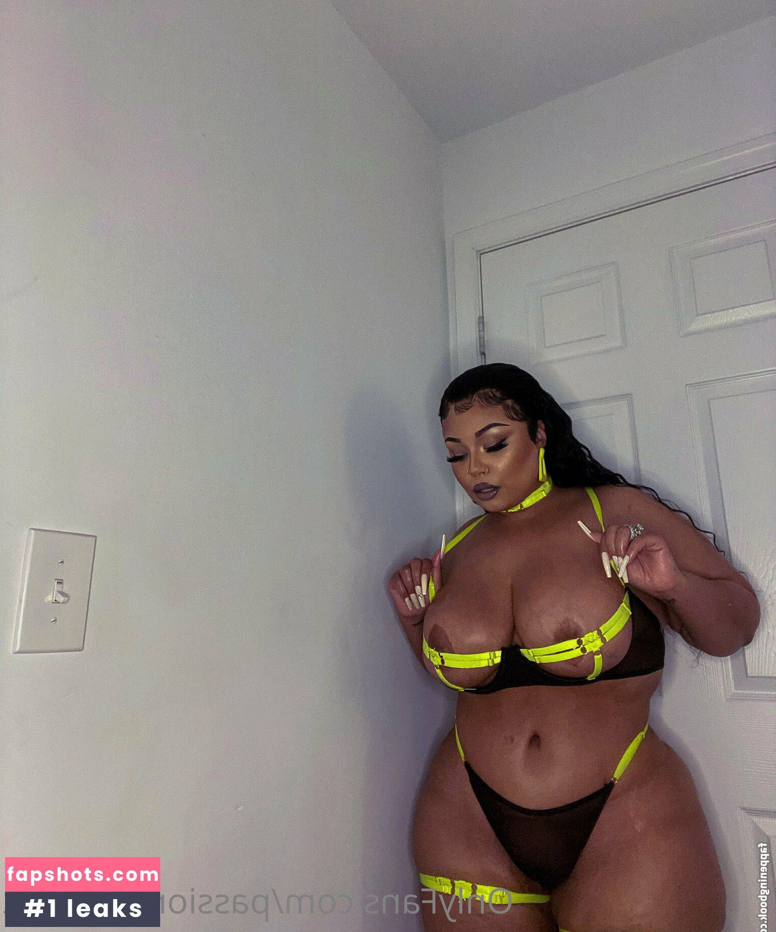 Passion Jonesz gallery photo #5