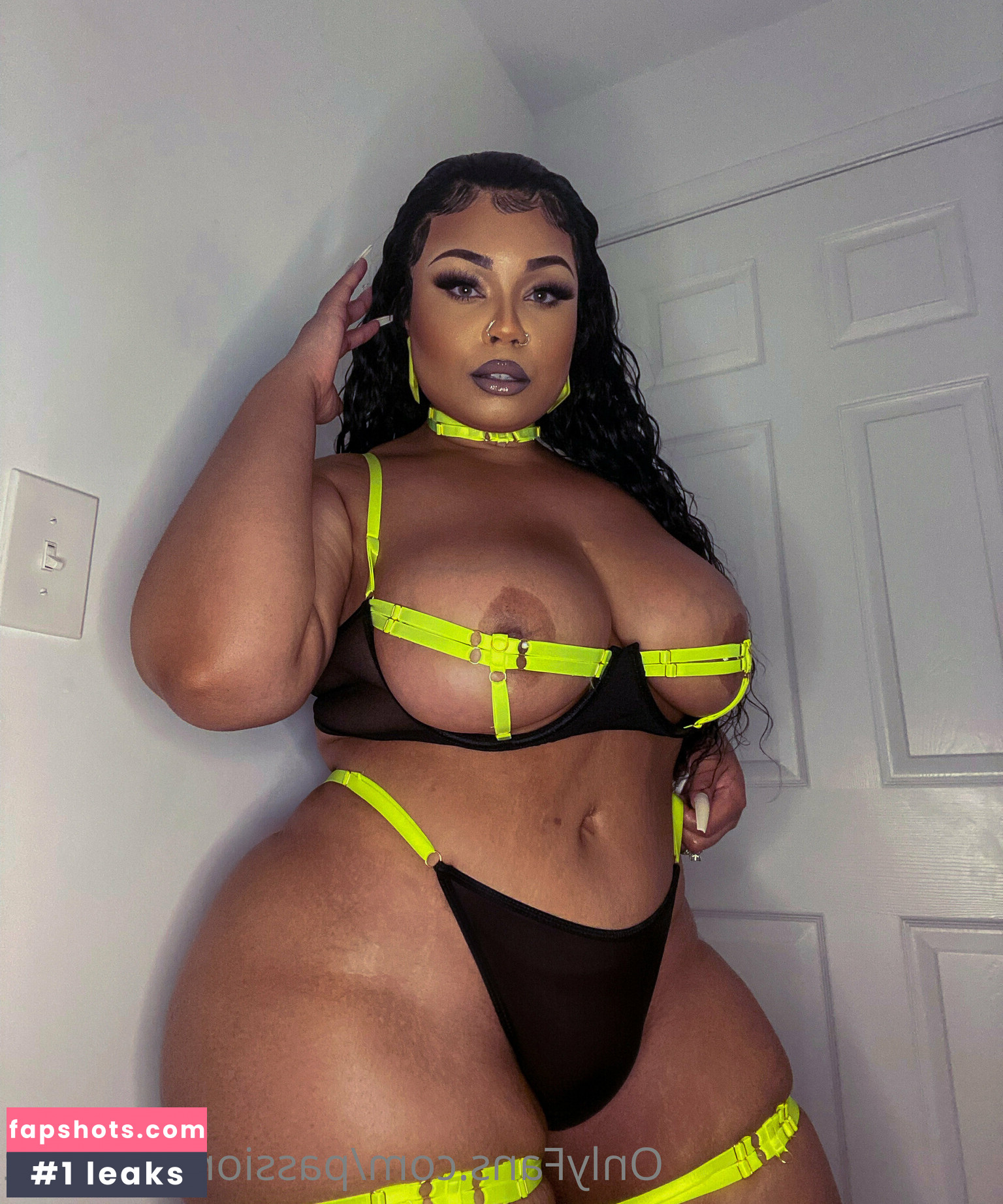 Passion Jonesz gallery photo #10