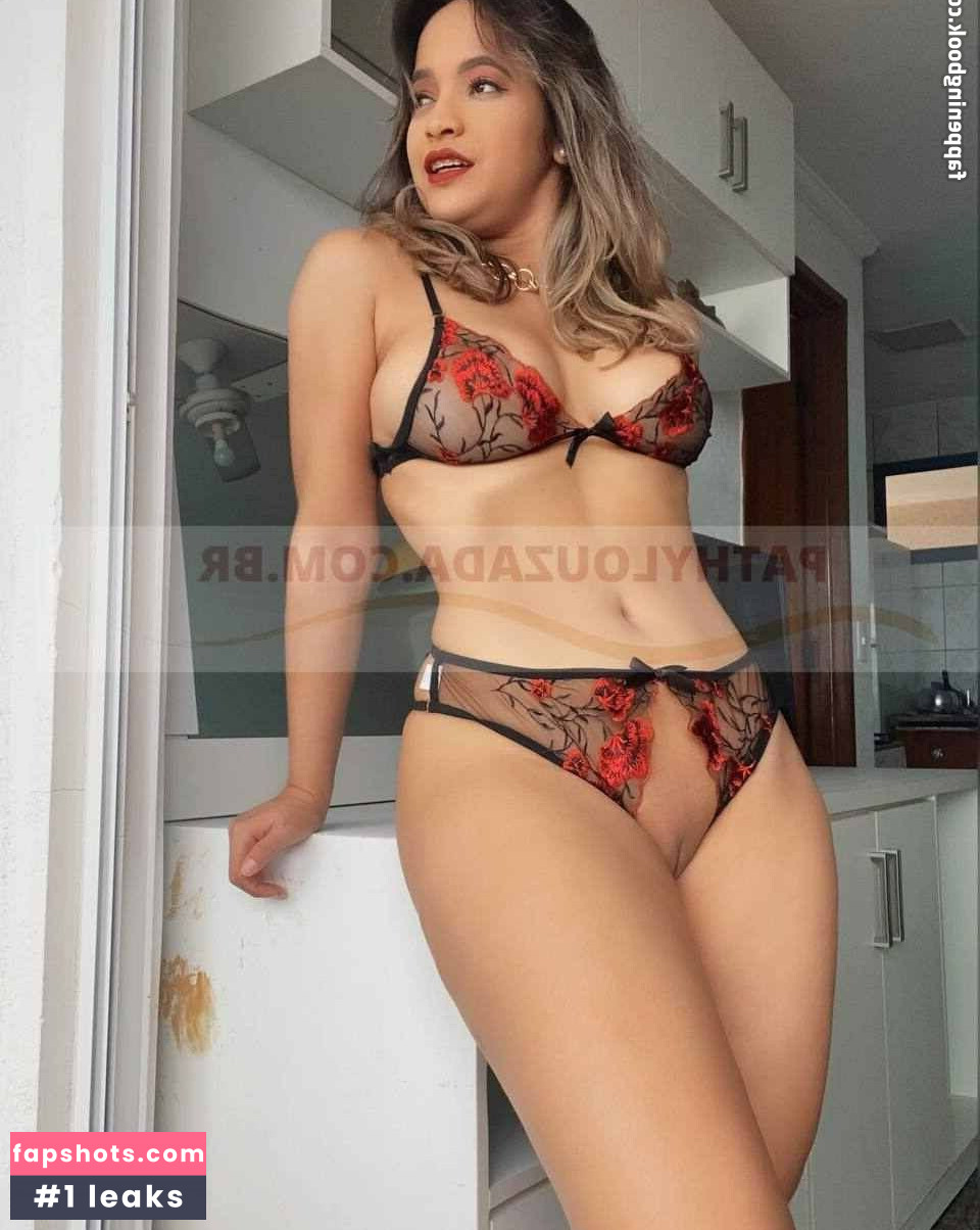 Pathy Louzada gallery photo #12