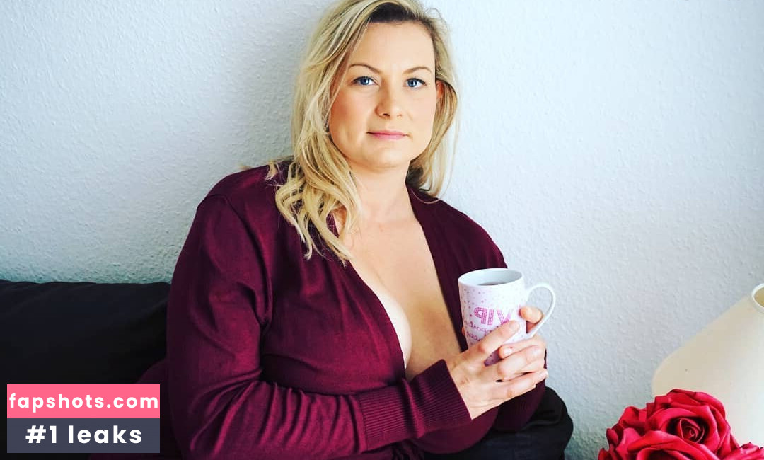 Pati Rose gallery photo #27