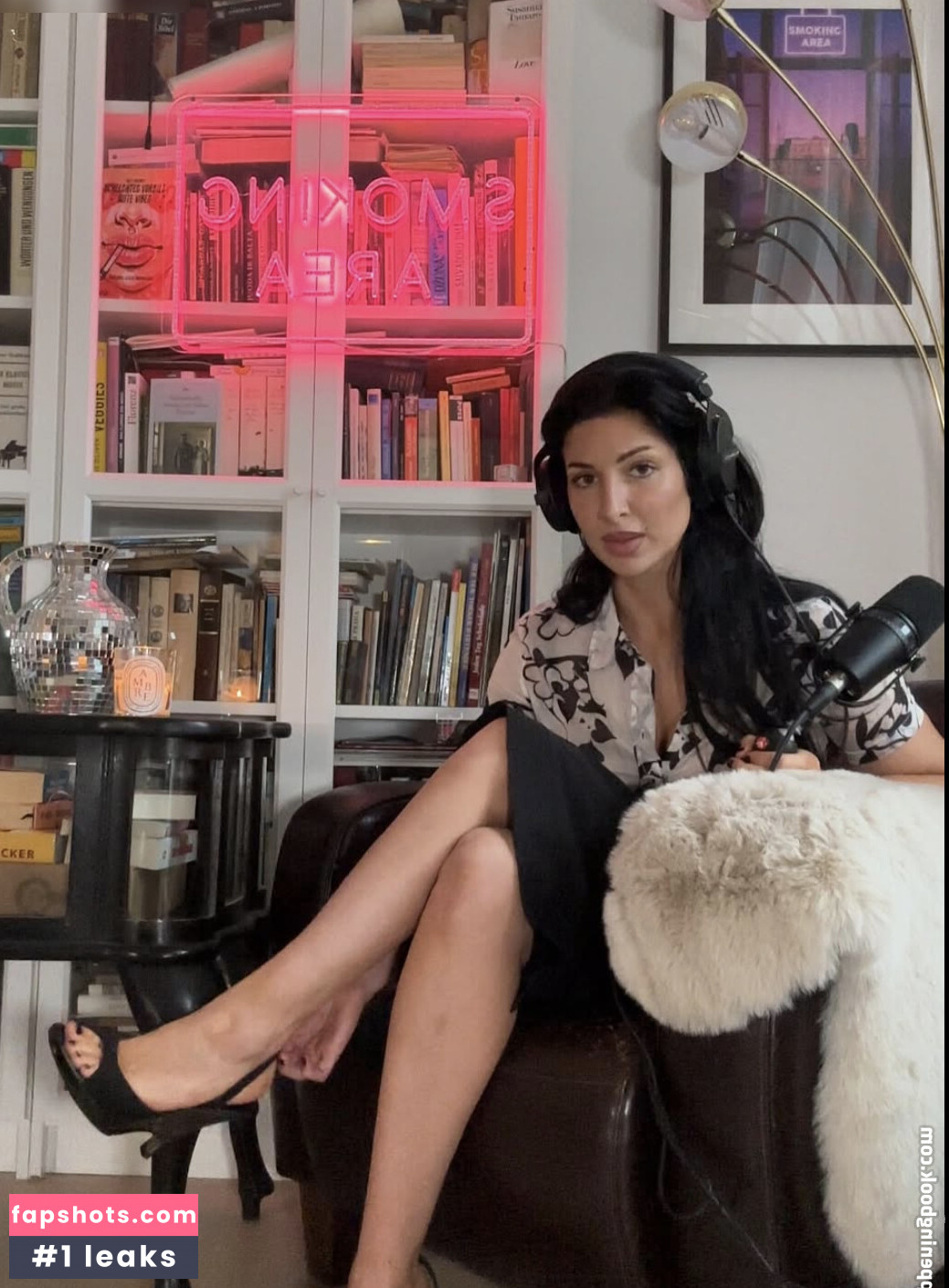 Pati Valpati gallery photo #22