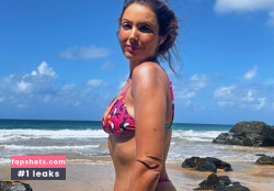 Patrícia Poeta gallery photo #11