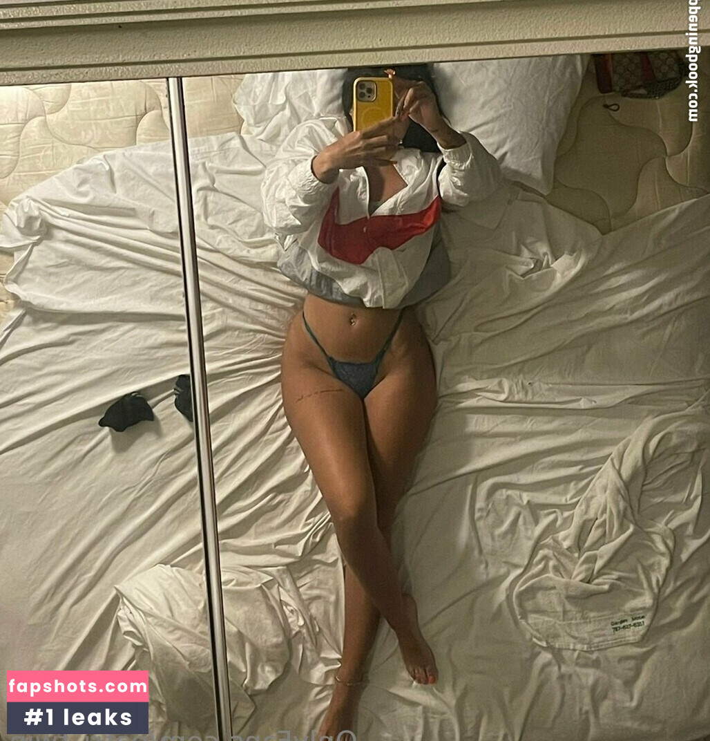 patri_twin gallery photo #27