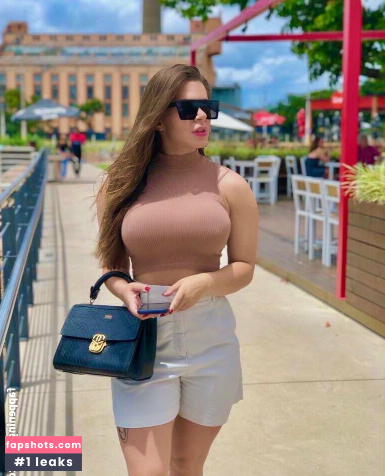 Patricia Ferraz gallery photo #5