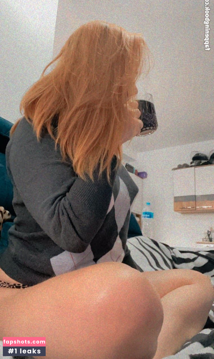 Patricia Moura gallery photo #5