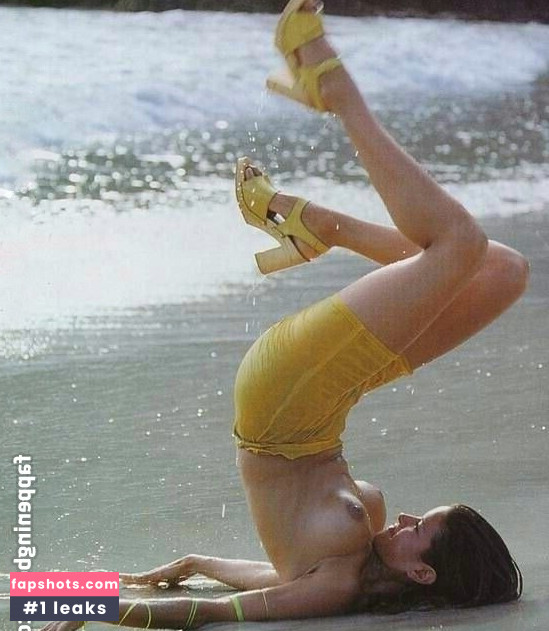 Patricia Velasquez gallery photo #22