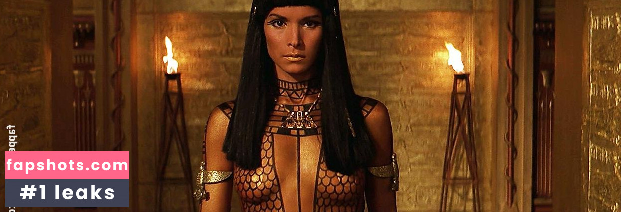 Patricia Velasquez gallery photo #66