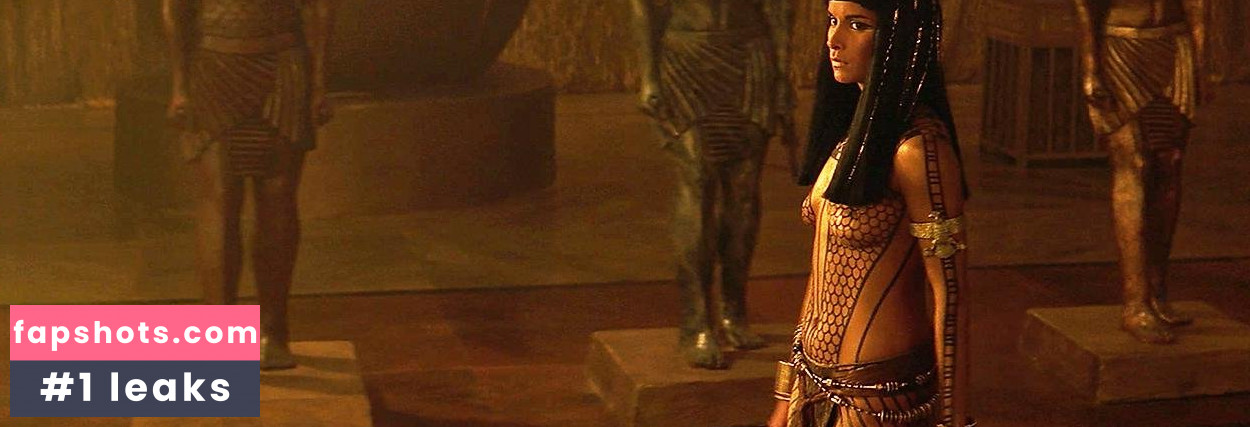 Patricia Velasquez gallery photo #68