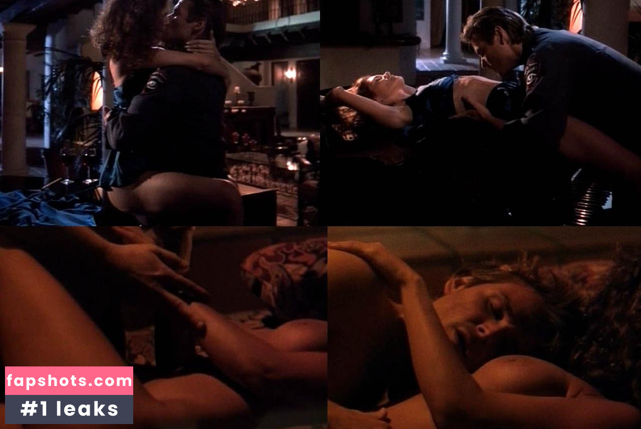 Paula Barbieri nude babe gallery