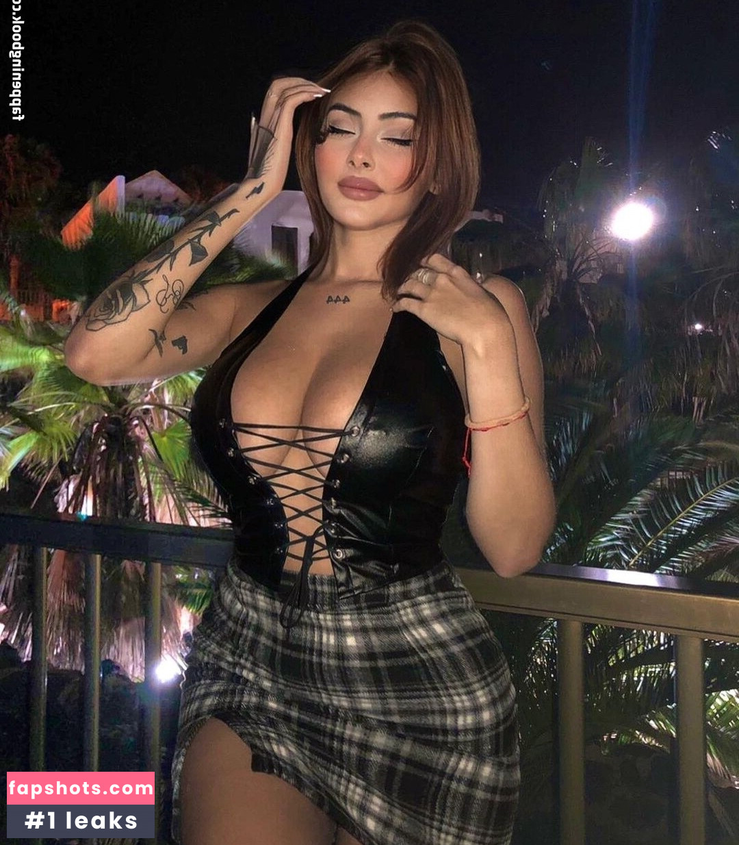 Paula Benitez gallery photo #33