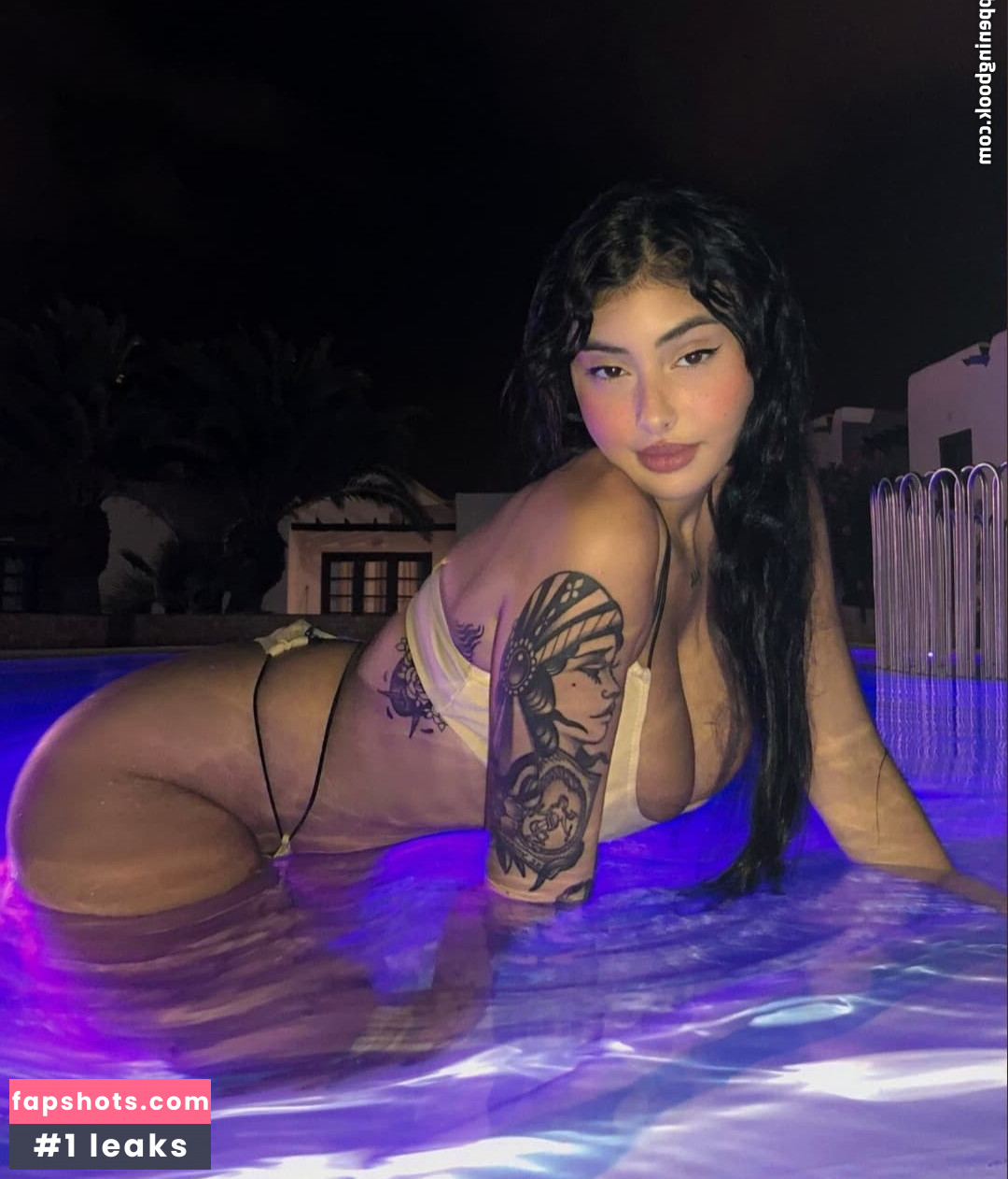 Paula Benitez gallery photo #70