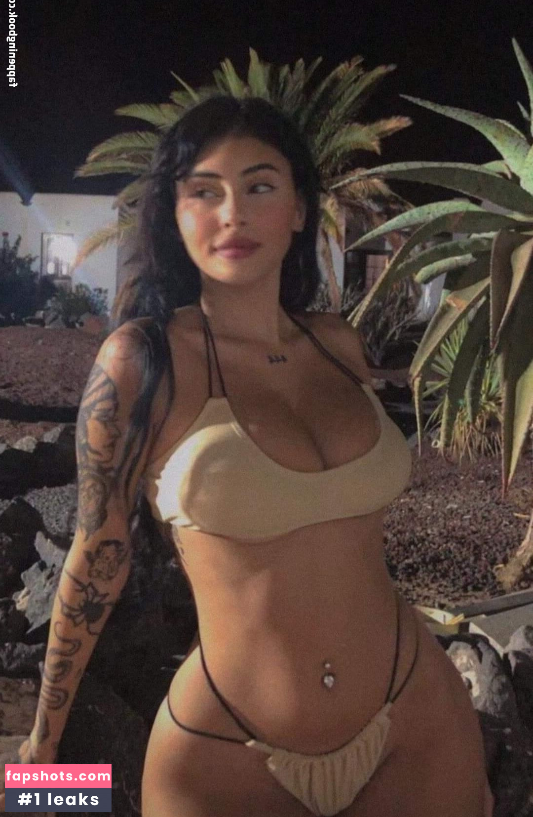 Paula Benitez gallery photo #92