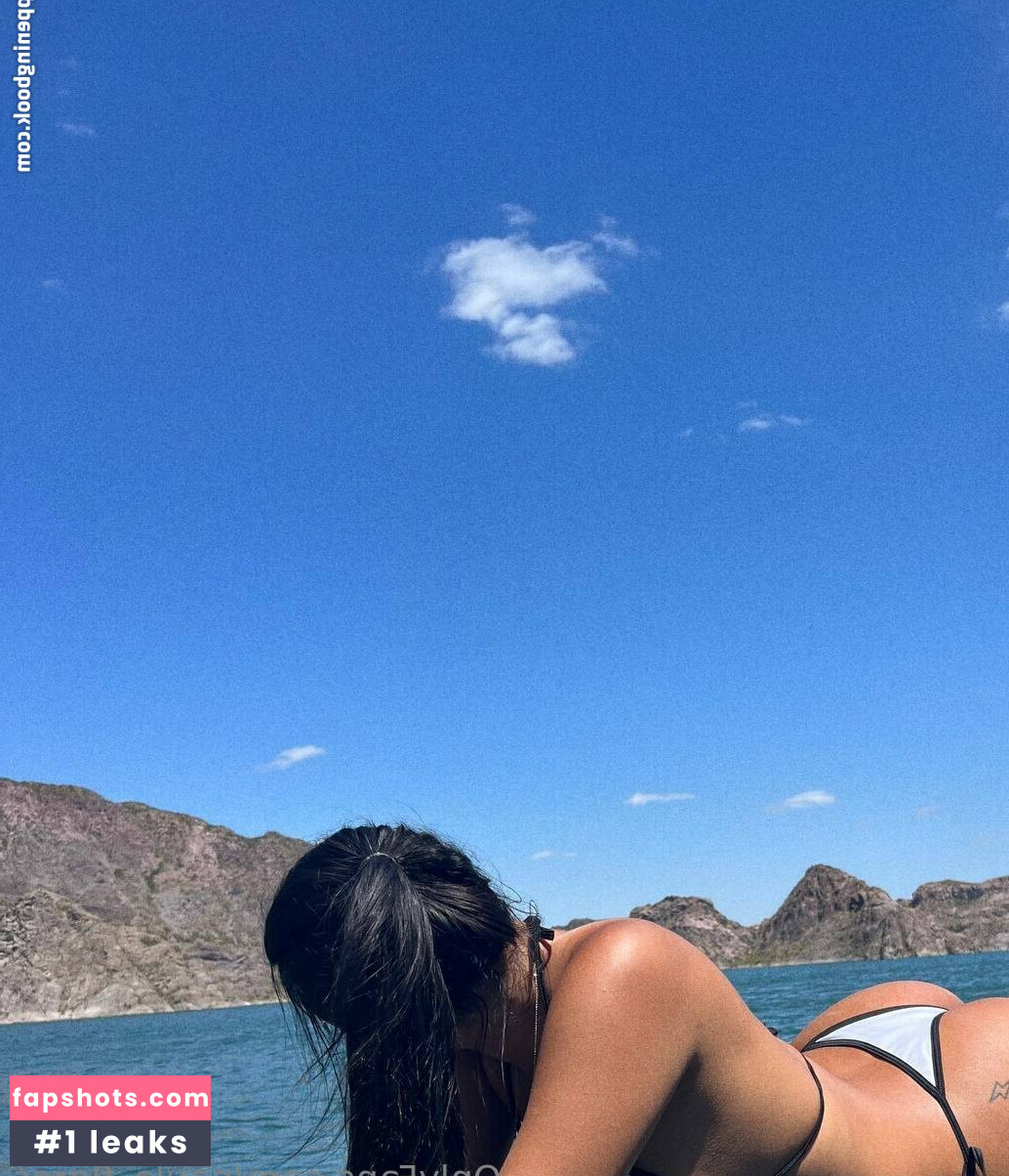 paula_flores gallery photo #43