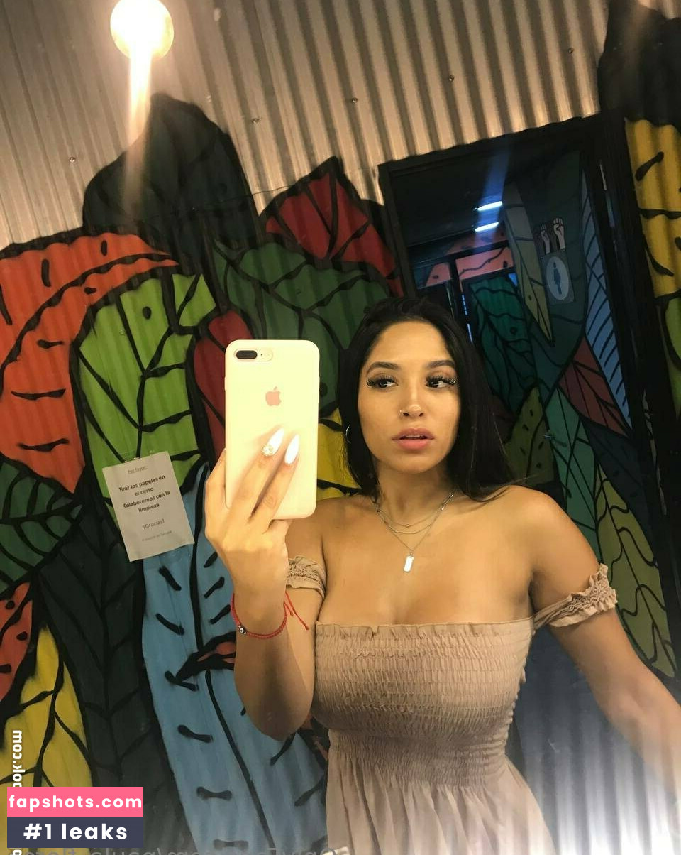 paula_flores gallery photo #60