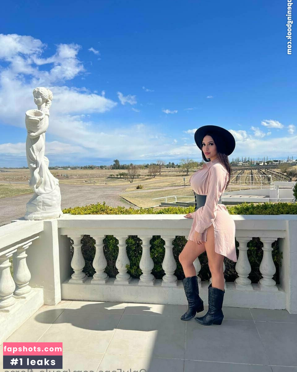 paula_flores gallery photo #68