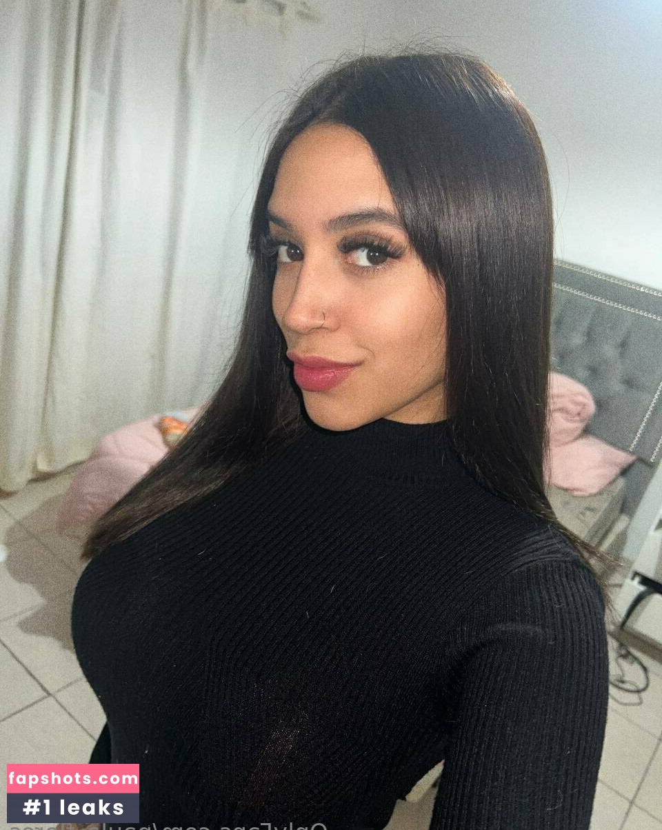 paula_flores gallery photo #75