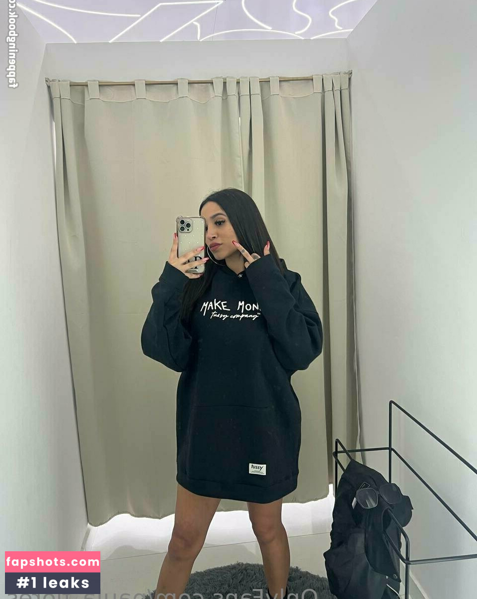 paula_flores gallery photo #94