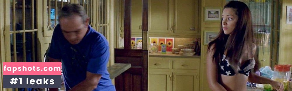 Paula Garcés gallery photo #32