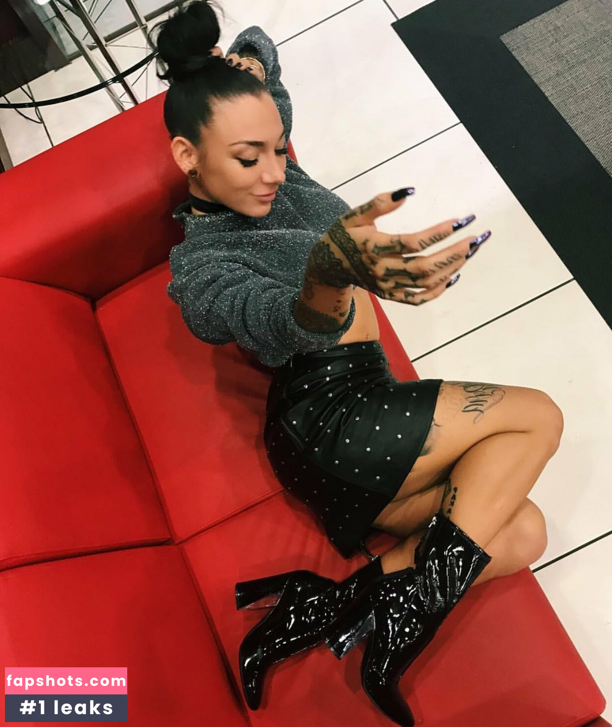 Paula González gallery photo #12