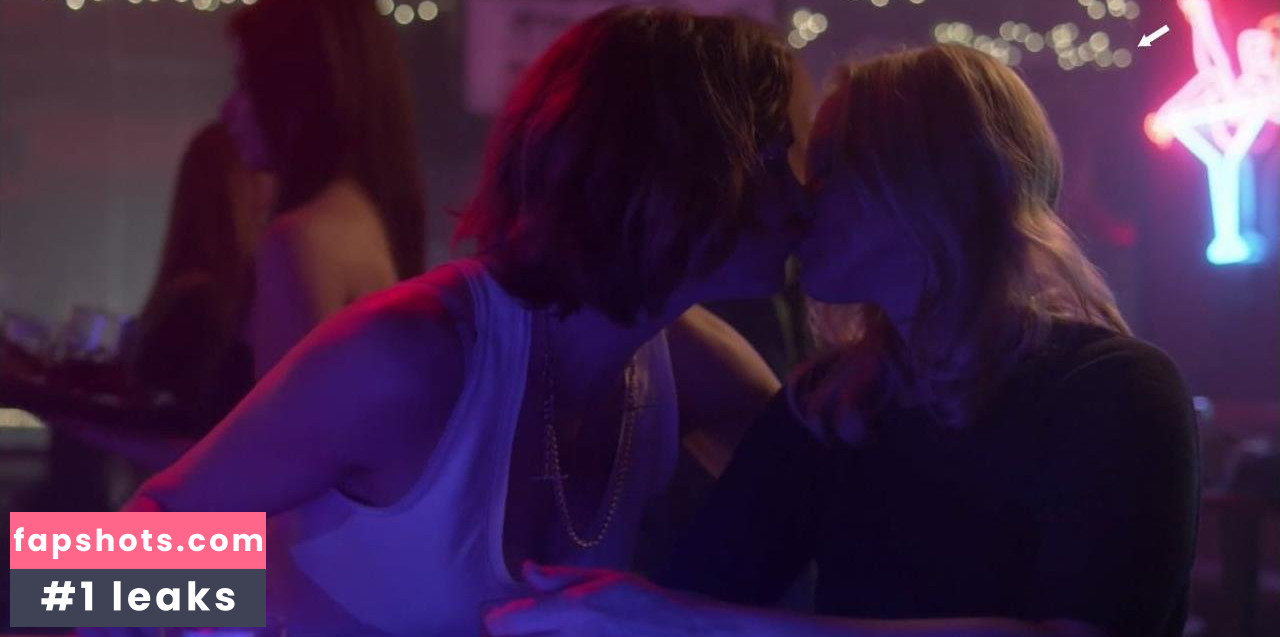 Paula Malcomson gallery photo #55