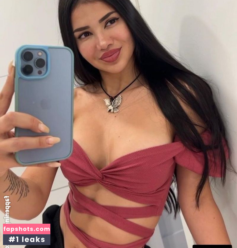 Paula Suarez gallery photo #11