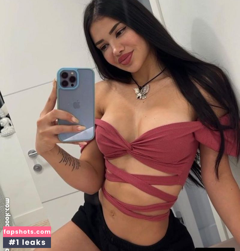 Paula Suarez gallery photo #16