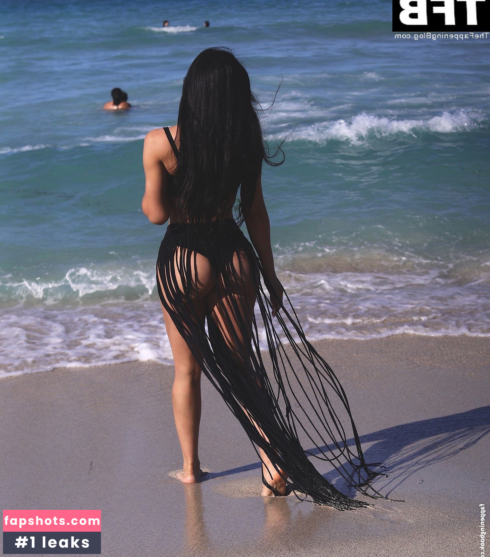 Paula Suarez gallery photo #30