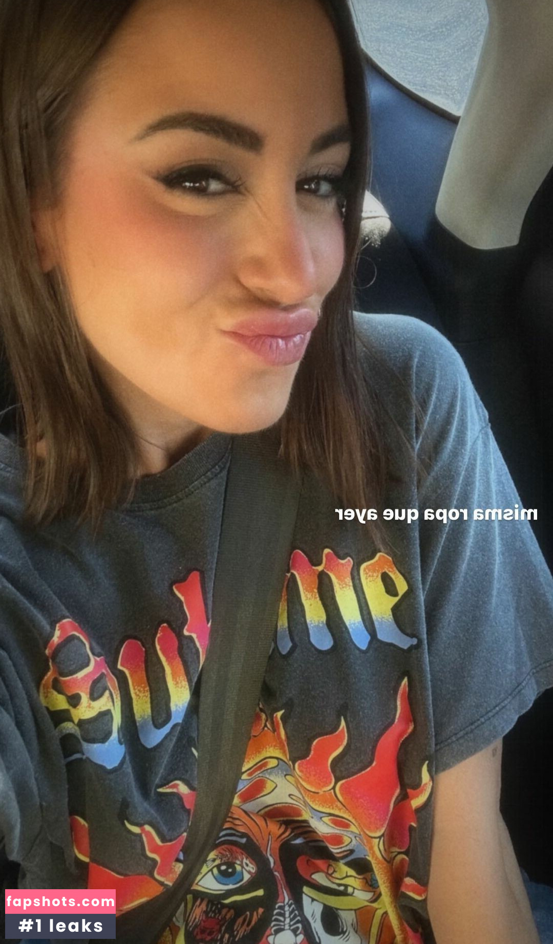 paulagonu nude babe gallery