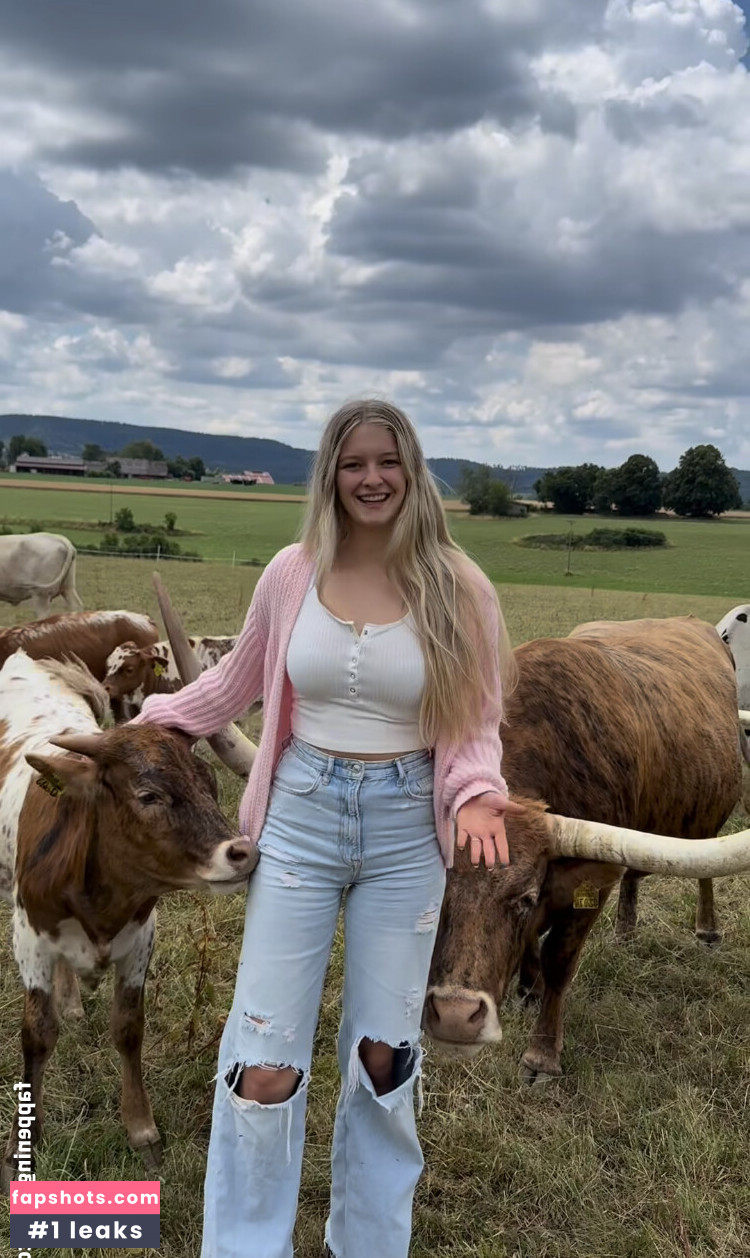 Paulas Landleben Nude Leaks OnlyFans Photos #2 - Fapshots