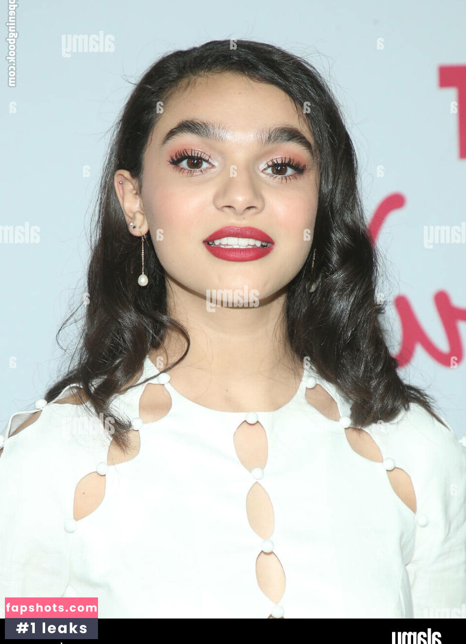 Paulina Chavez gallery photo #27