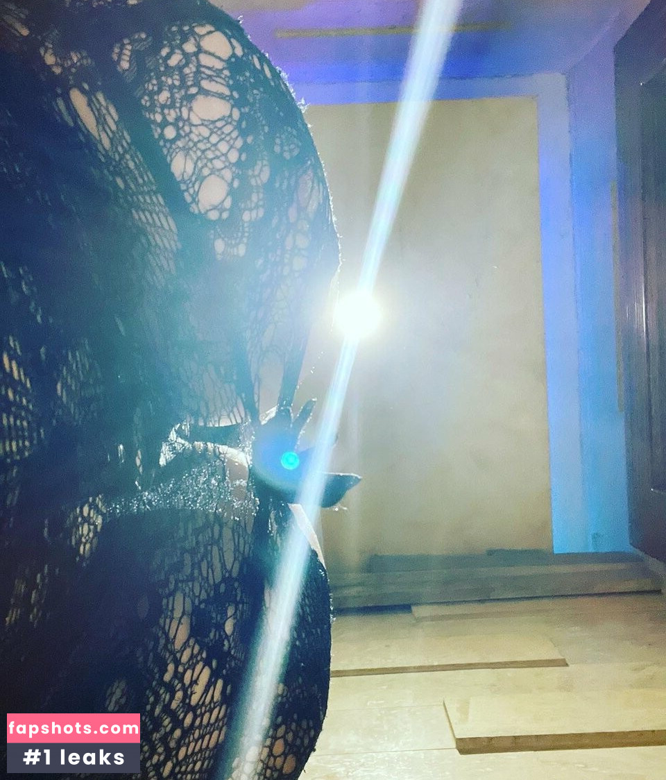 Paulina Dávila gallery photo #28