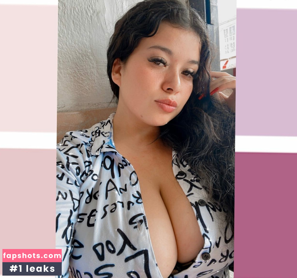 Paulina Dávila gallery photo #45