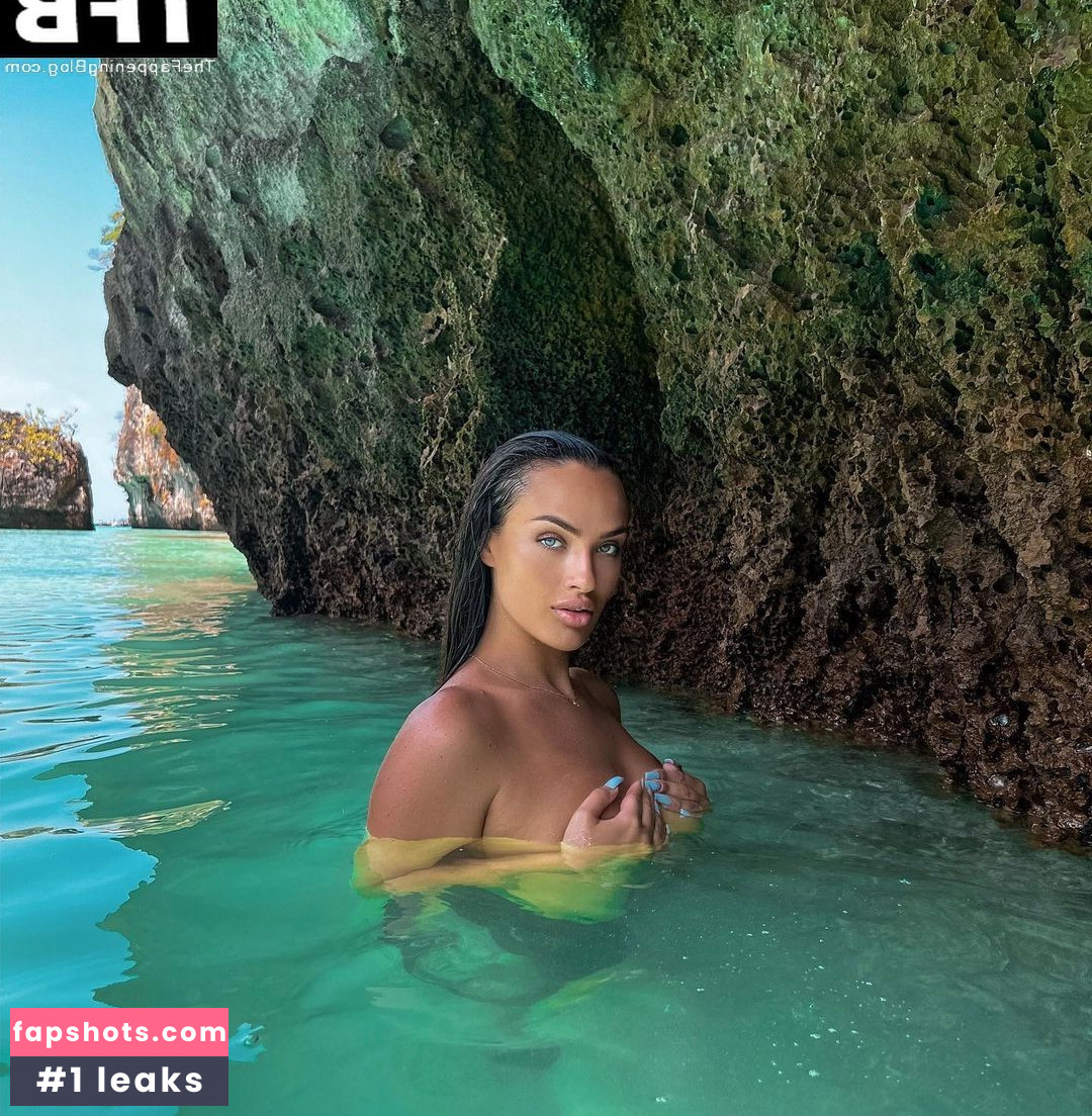 Paulina Ljubas gallery photo #22