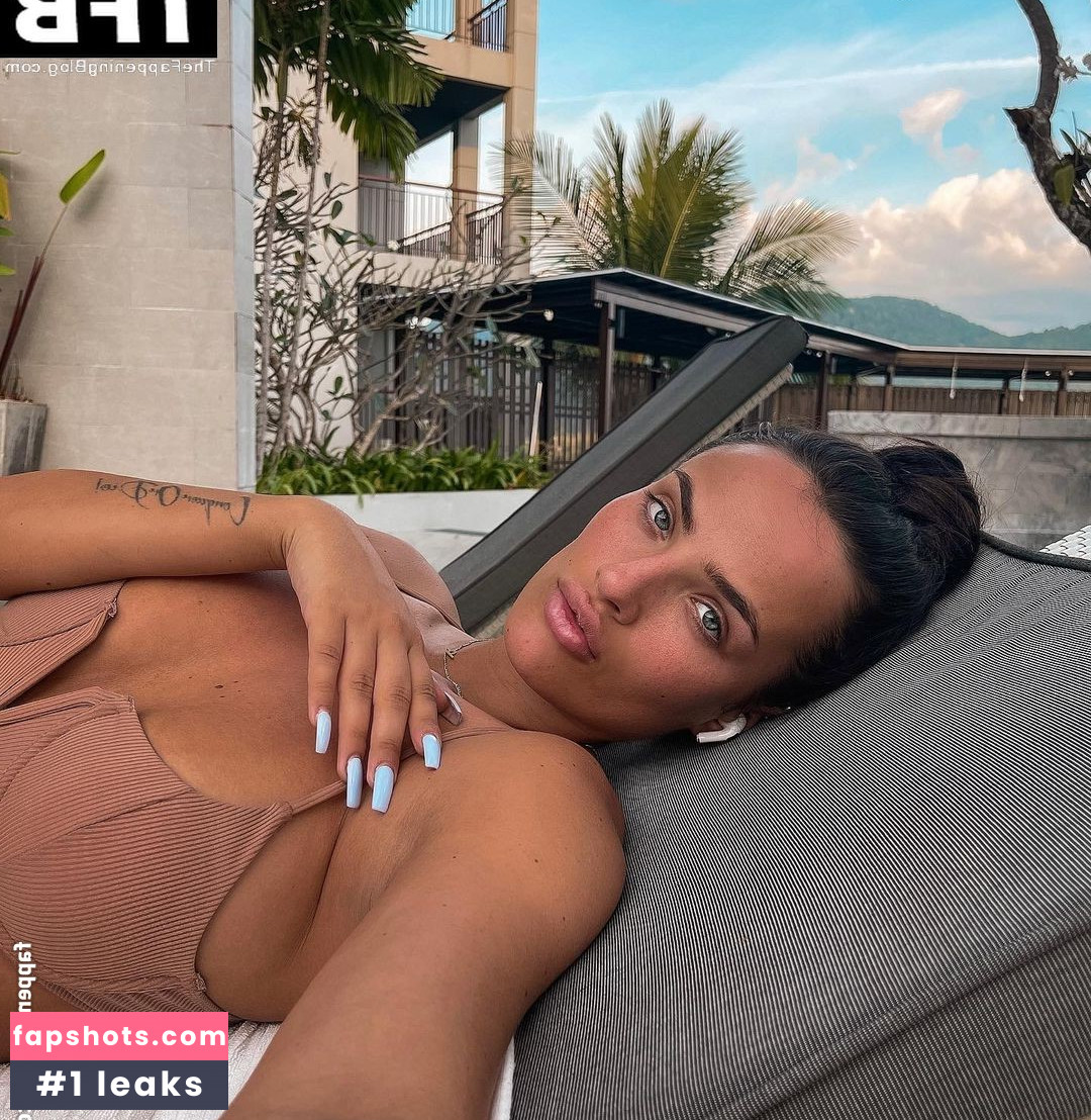 Paulina Ljubas gallery photo #24