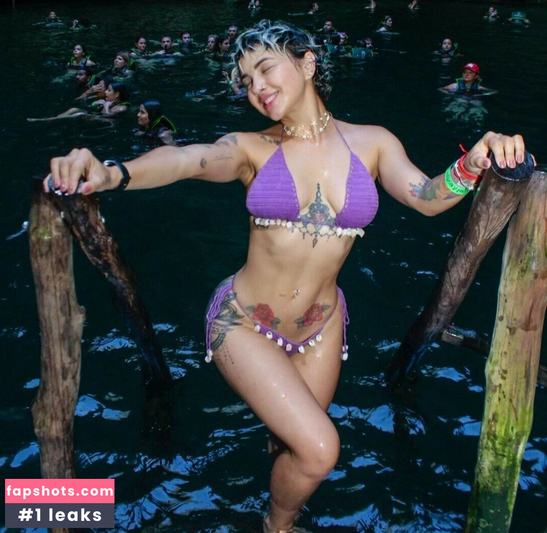 Paulina Usuga gallery photo #2