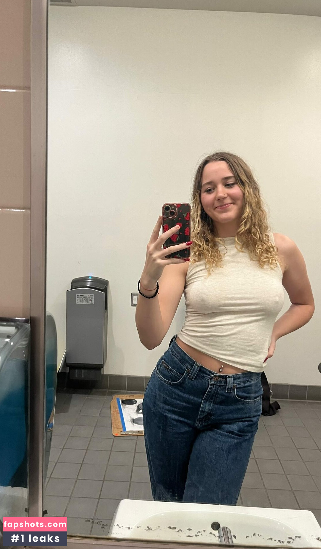 paulinajaded gallery photo #2