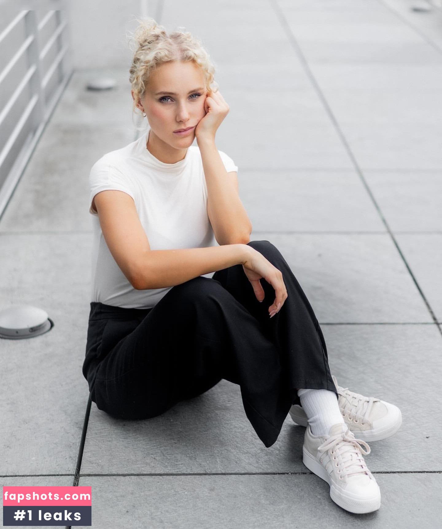 Pauline Angert gallery photo #5