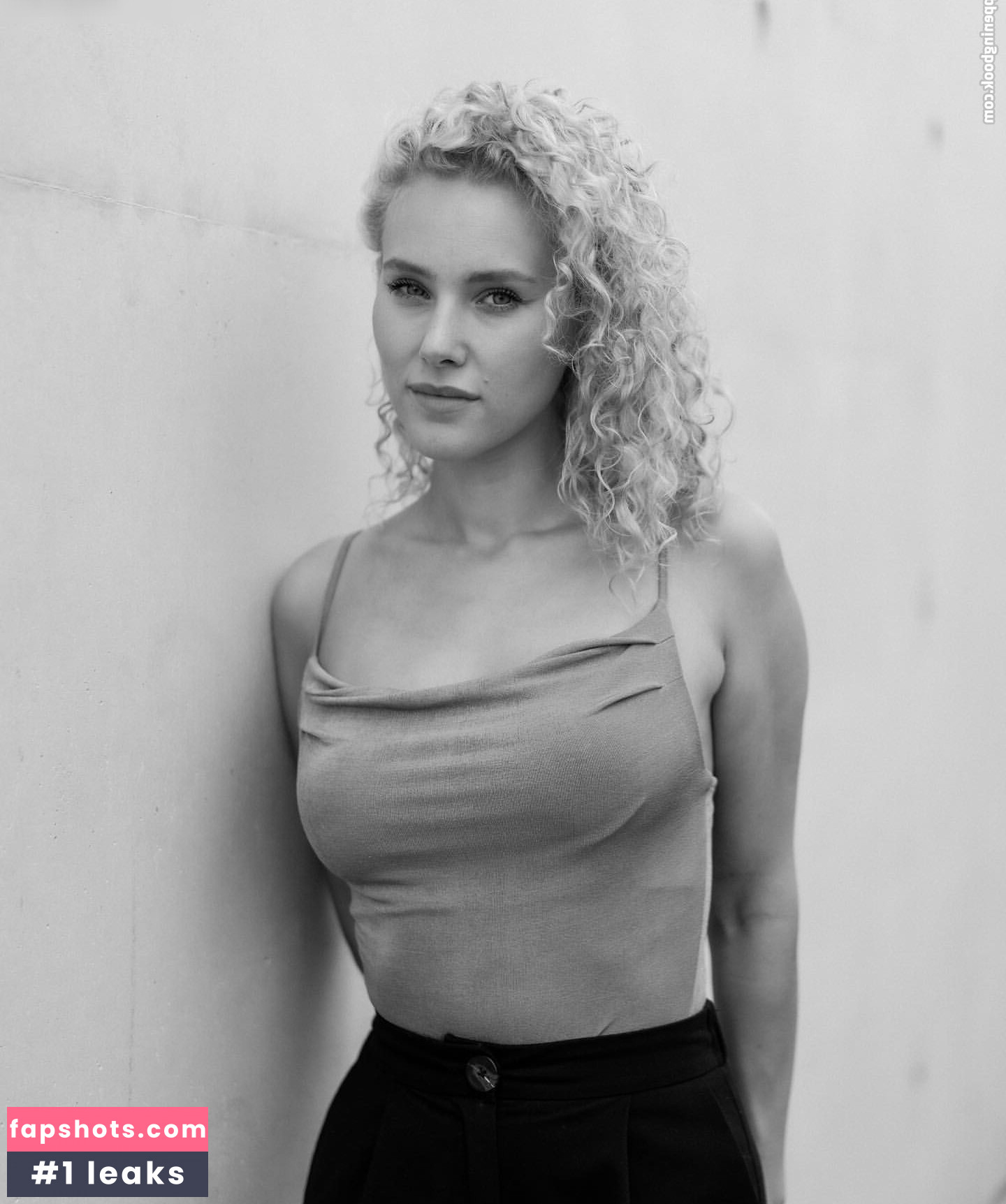 Pauline Angert gallery photo #7