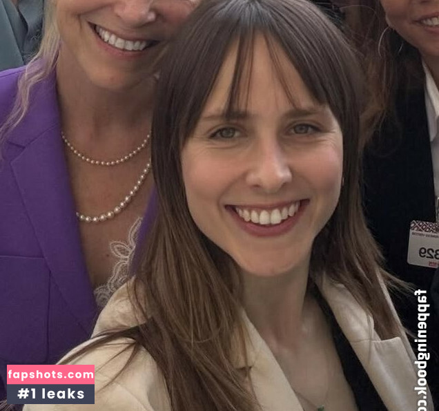 Pauline Chalamet gallery photo #7