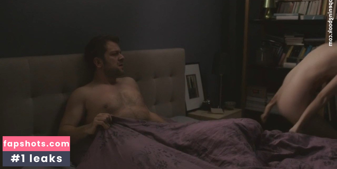 Pauline Etienne gallery photo #3