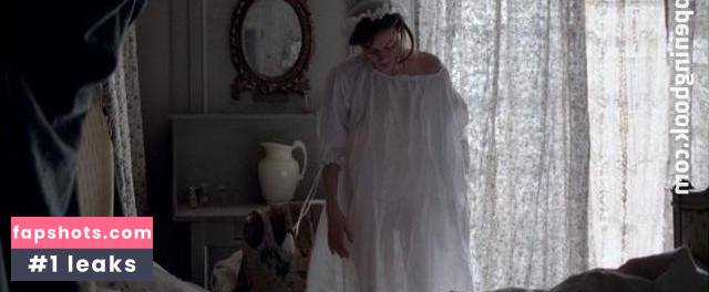 Pauline Etienne gallery photo #47