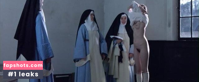 Pauline Etienne gallery photo #48