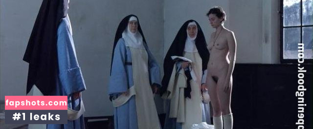 Pauline Etienne gallery photo #49