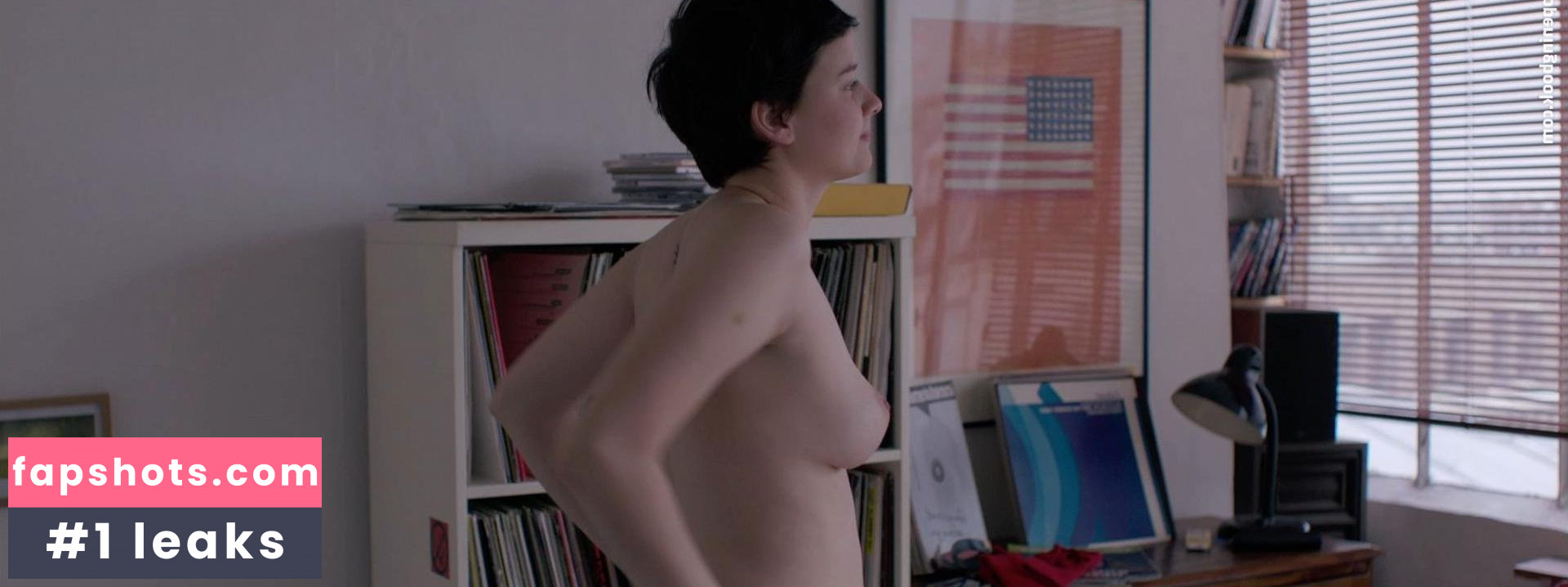 Pauline Etienne gallery photo #58