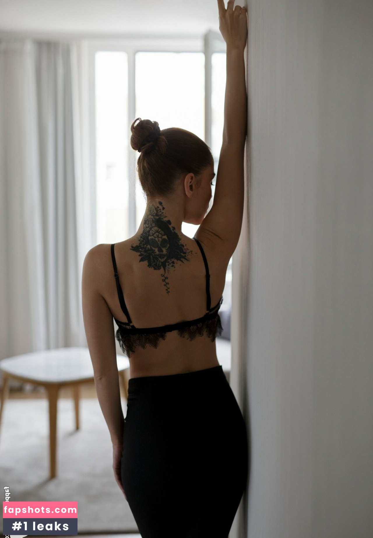 Pauline Pastel gallery photo #12