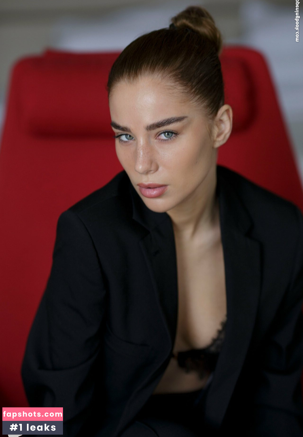 Pauline Pastel gallery photo #8