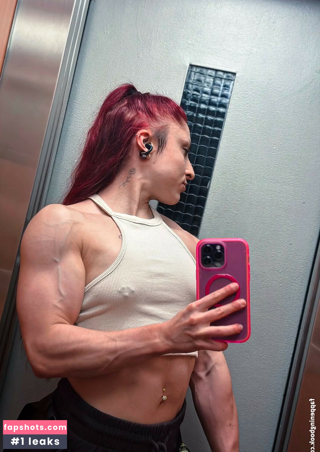 Paulitaaaagomez gallery photo #2