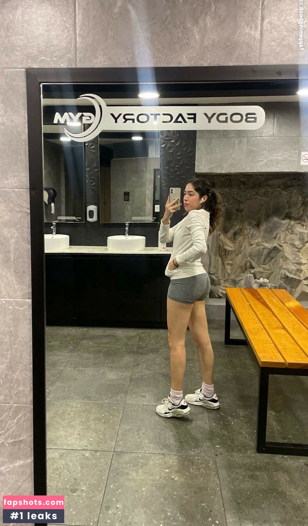 paumove gallery photo #3