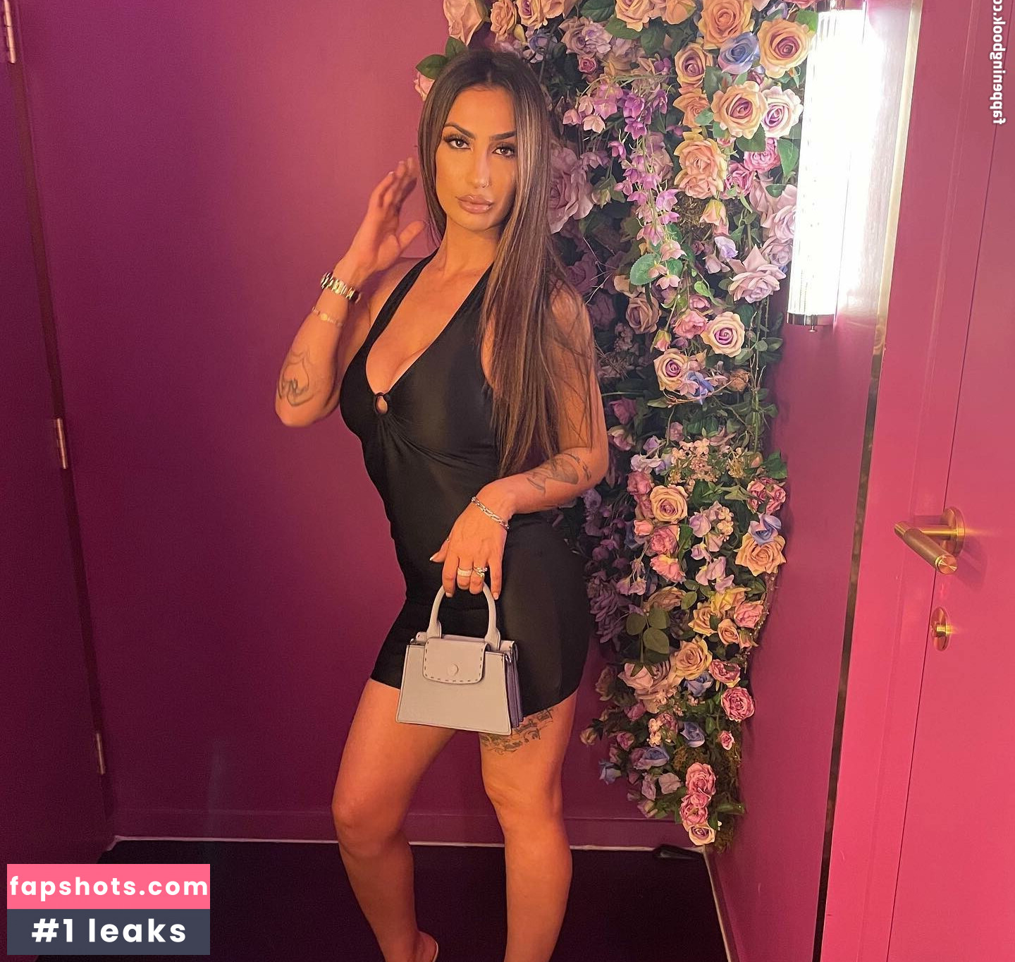 Payvand Mesbah gallery photo #13