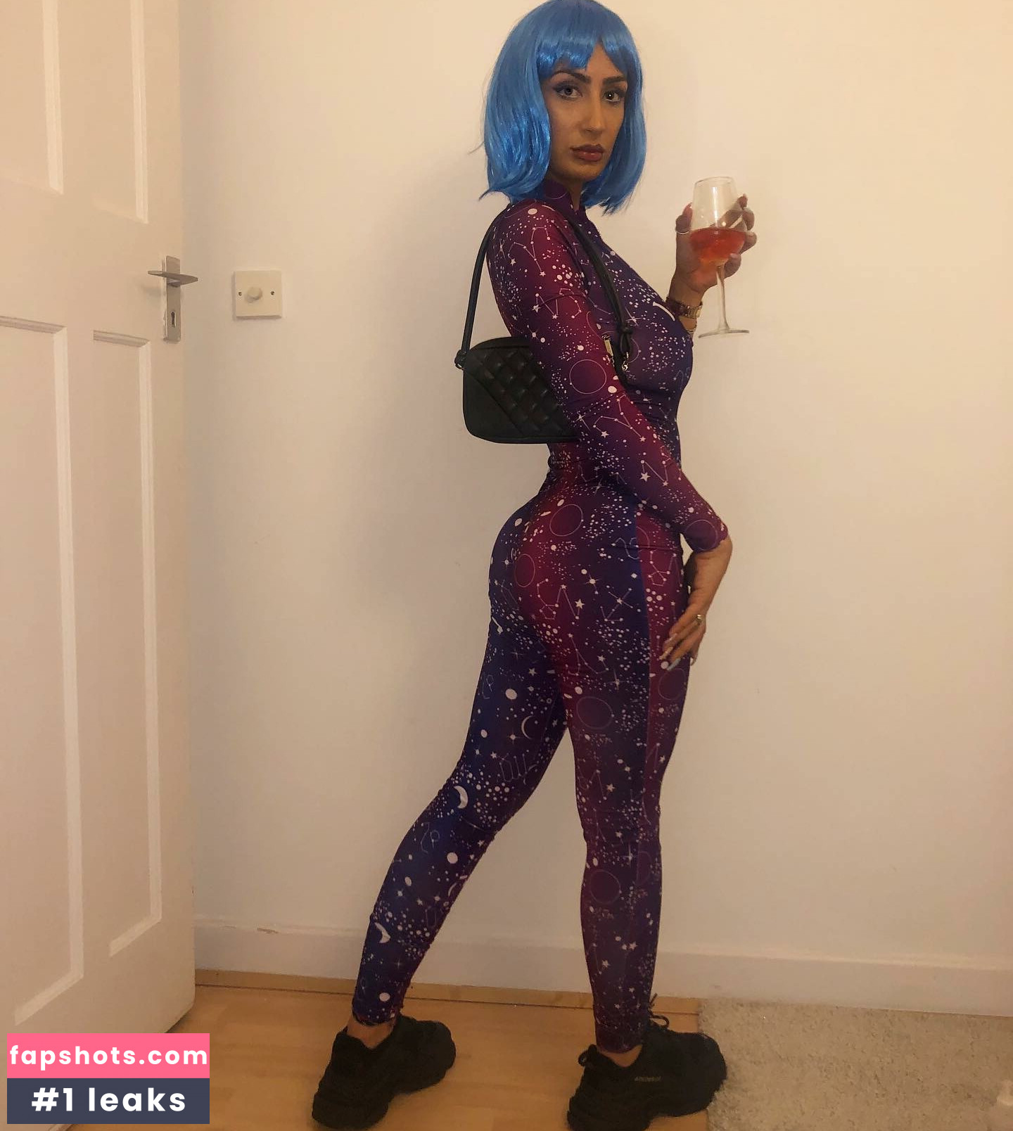 Payvand Mesbah gallery photo #14